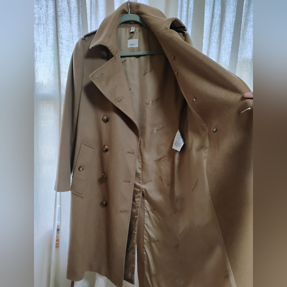 Burberry Cashmere Double-Breasted Coat - Picture 5 of 11